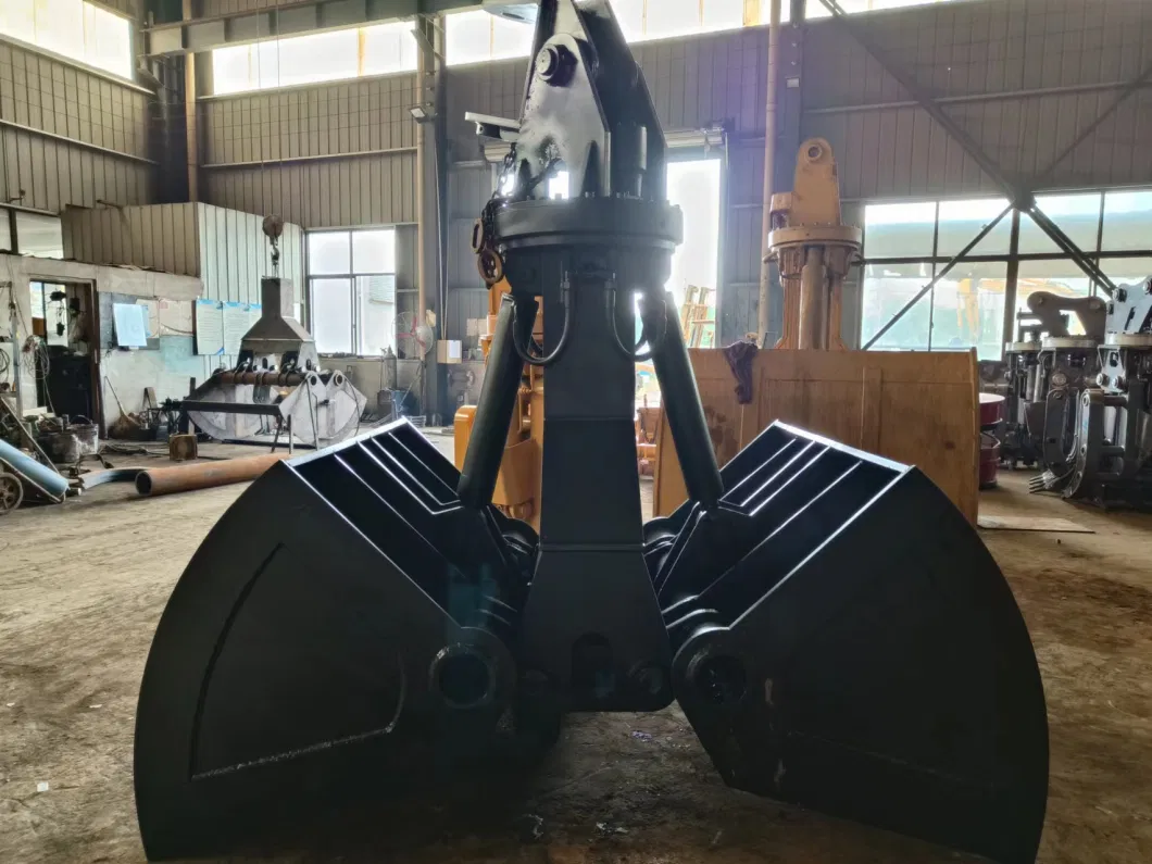 Excavator with Clamshell Bucket Excavator Grabs